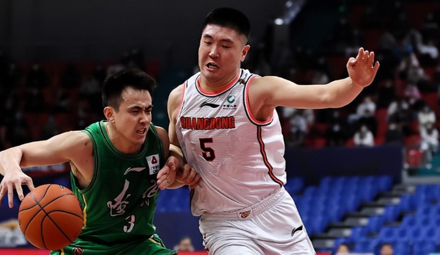 正式确定！CBA超级投手完成转会，加入新疆男篮，能否证明自己