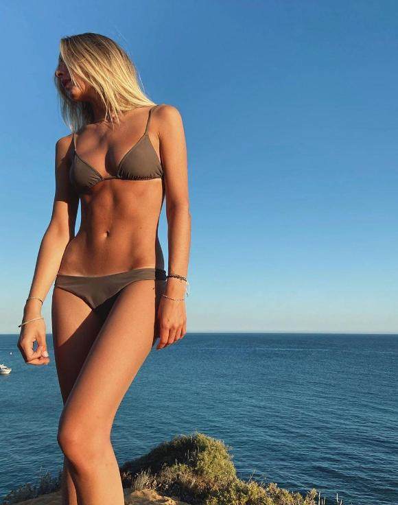 1688716684299052963.png 菲戈仨闺女美艳如花 大女儿跟西班牙国王表弟拍拖