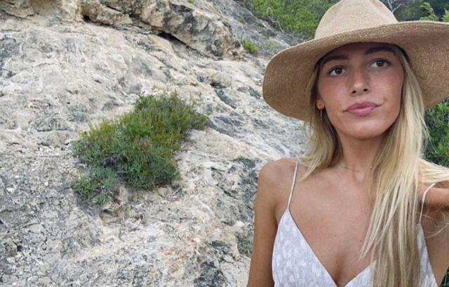 1688716685461063089.png 菲戈仨闺女美艳如花 大女儿跟西班牙国王表弟拍拖