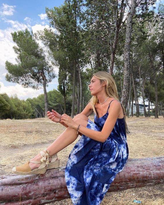 1688716686013016967.png 菲戈仨闺女美艳如花 大女儿跟西班牙国王表弟拍拖