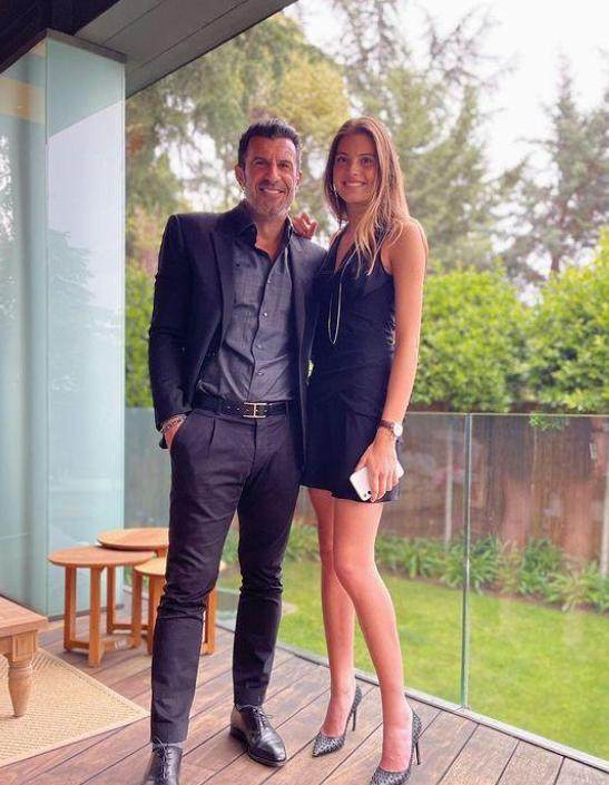 1688716787723044690.png 菲戈仨闺女美艳如花 大女儿跟西班牙国王表弟拍拖