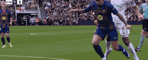 世界赛直播-豪门悲喜夜：曼联3-1维拉跻身前3 利物浦1-1惨遭热刺绝平 巴萨5-2